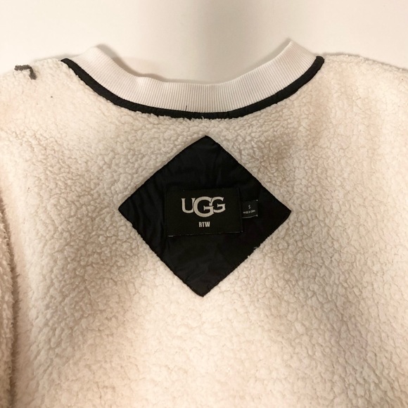 UGG Oatmeal Black Polyester Nylon Faux Fur Oversized Sweater Pullover size S - Picture 11 of 15